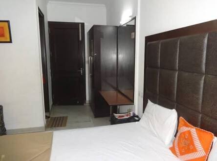 Royal Home, New Delhi 2